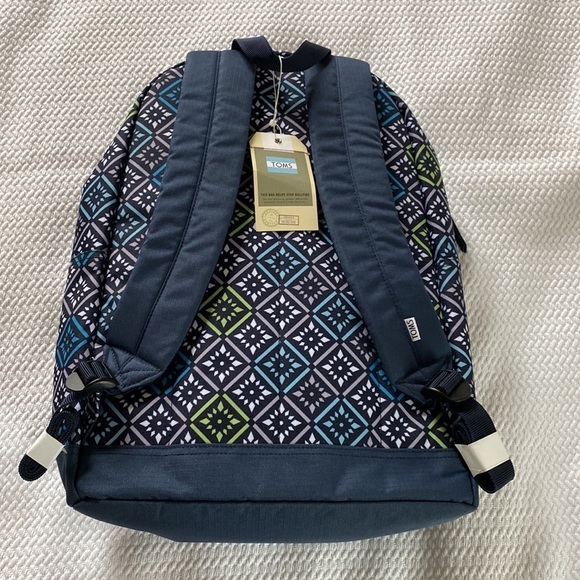 Toms bag nwt navy multi tile backpack - Picture 3 of 11